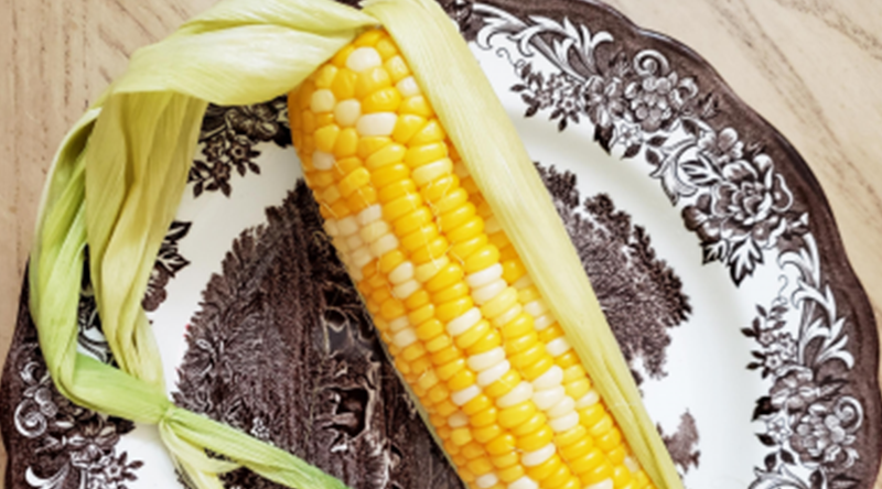 How to Cook Corn on the Cob (5 Ways)